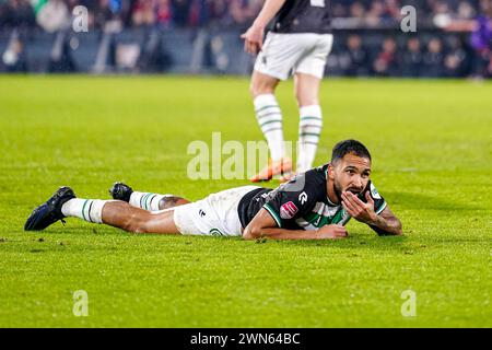 Rotterdam, Niederlande. Februar 2024. ROTTERDAM, NIEDERLANDE - 29. FEBRUAR: Marvin Peersman vom FC Groningen liegt beim TOTO KNVB Cup Halbfinalspiel zwischen Feyenoord und FC Groningen im Stadion Feyenoord am 29. Februar 2024 in Rotterdam, Niederlande. (Foto von Joris Verwijst/Orange Pictures) Credit: Orange Pics BV/Alamy Live News Stockfoto