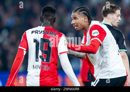 ROTTERDAM, NIEDERLANDE - 29. FEBRUAR: Yankuba Minteh (Feyenoord Rotterdam) und Calvin Stengs (Feyenoord Rotterdam) während des Toto KNVB Beker-Spiels Stockfoto