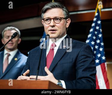 Washington, Usa. Februar 2024. House Speaker Mike Johnson (R-LA) sprach auf einer Pressekonferenz im US-Kapitol. Quelle: SOPA Images Limited/Alamy Live News Stockfoto