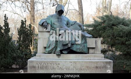 Budapest, Ungarn - 08. Februar 2013 - anonyme Statue in Bronze. Budapest, Ungarn Stockfoto