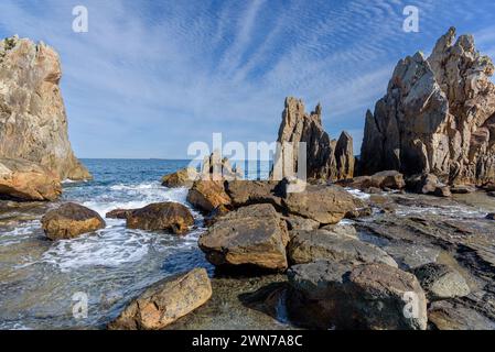 Hashigui Felsen erstaunliche Natursteinformationen in der Stadt Kushimoto auf der Halbinsel Kii in der Präfektur Wakayama in Japan Stockfoto