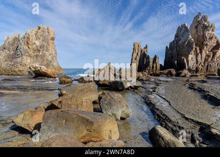 Hashigui Felsen erstaunliche Natursteinformationen in der Stadt Kushimoto auf der Halbinsel Kii in der Präfektur Wakayama in Japan Stockfoto