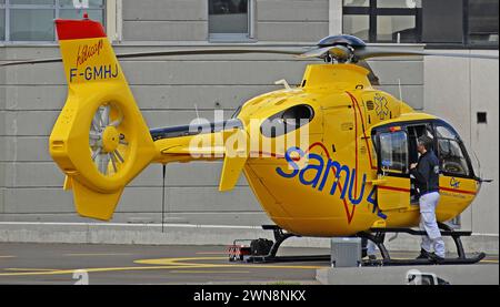 Rettungshubschrauber von Samu, Clermont-Ferrand, Auvergne, Frankreich Stockfoto