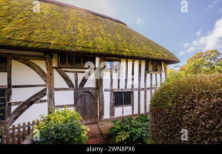 Alfriston Clergy House in Alfriston, einem hübschen historischen Dorf im Bezirk Wealden in East Sussex, dem ersten Gebäude des National Trust im Jahr 1896 Stockfoto