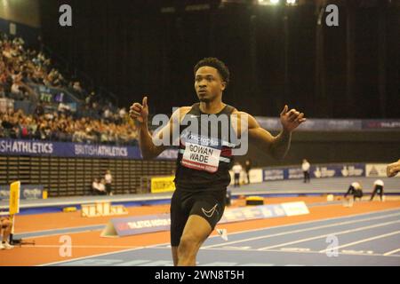 Birmingham, England 17. Februar 2024 Microplus UK Athletics Championships @ the Utilita Arena - Birmingham Saturday die Championships werden auch als offizielle Trial-Veranstaltung für Athleten dienen, um ihren Platz bei den Leichtathletik-Hallenweltmeisterschaften im März 2024 in Glasgow zu buchen. 60 m langer Läufer Kieran GOWAN-WADE GED Noonan/Alamy Stockfoto