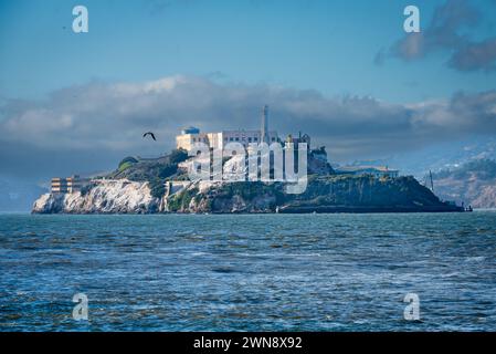 Sonniger Tagesblick auf das Alcatraz Prison, San Francisco, Kalifornien, USA. Stockfoto