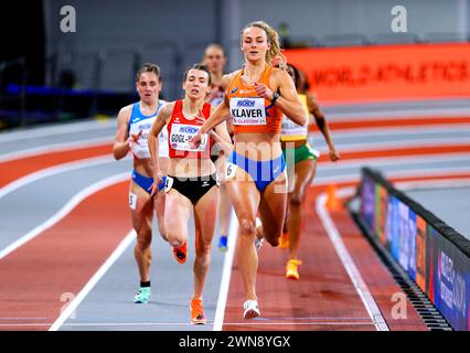 Die niederländische Lieke Klaver (vorne) in Aktion während der Hitze 2 der 400-Meter-Damenlänge am ersten Tag der Leichtathletik-Weltmeisterschaft in der Emirates Arena, Glasgow. Bilddatum: Freitag, 1. März 2024. Stockfoto