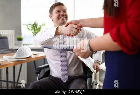 Anpassung von Menschen mit Behinderungen in der Gesellschaft Stockfoto