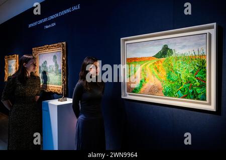 London, Großbritannien. März 2024. David Hockney, Rudston nach Sledmere, August, EST 2-3m £ mit Albert Giacometti, Figure 1 petite, EST 1-1,5m £ und Prairie fleurie à Giverny von Claude Monet, 1890, Schätzung: GBP 5.500.000 - GBP 8.500.000 - Eine Vorschau auf das 20./21. Jahrhundert: London Evening Sale und The Art of the Surreal Evening Sale, die 112 Lose umfassen, von denen mehr als die Hälfte zum ersten Mal bei einer Auktion in Christies in London auftauchte. Der Verkauf findet im März statt. Guy Bell/Alamy Live News Stockfoto