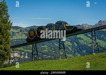 Die Standseilbahn Schwyz–Stoos ist die steilste Standseilbahn der Welt, die Schweiz. Stockfoto