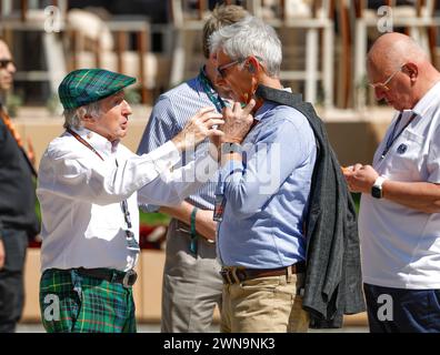 Damon Hill, Jackie Stewart, Porträt während des Formel 1 Gulf Air Bahrain Grand Prix 2024, 1. Runde der FIA Formel-1-Weltmeisterschaft 2024 vom 29. Februar bis 2. März 2024 auf dem Bahrain International Circuit in Sakhir, Bahrain - Foto DPPI Stockfoto