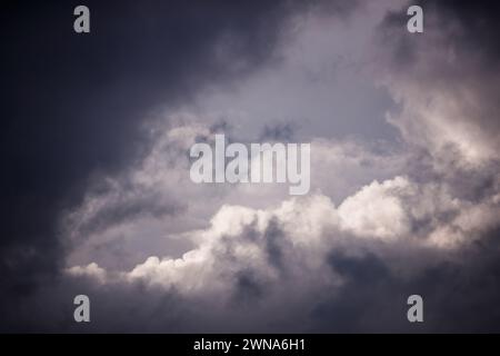 Details der Sturmwolken in Ruidera Stockfoto