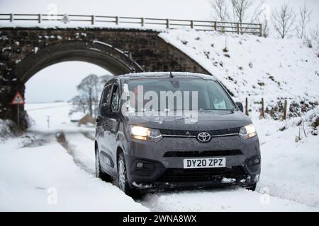 27/11/21 S’Now Problem für meine Proace City montierten Winterreifen, in der Nähe von Biggin im Derbyshire Peak District heute Morgen. Alle Rechte vorbehalten: F St Stockfoto