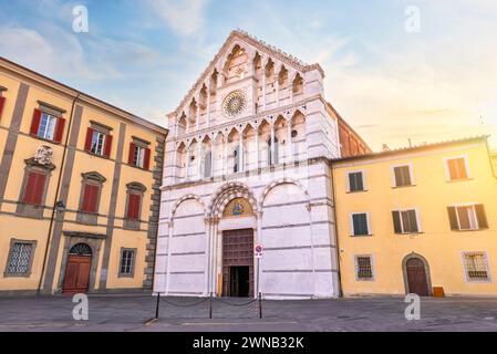 Kirche St. Katharina in Pisa bei Sonnenaufgang, Italien Stockfoto