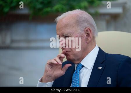 Washington, Usa. März 2024. Am 1. März 2024 treffen sich der US-Präsident Joe Biden und die italienische Premierministerin Giorgia Meloni im Weißen Haus in Washington, DC. Credit: Chris Kleponis/Pool über CNP Credit: Abaca Press/Alamy Live News Stockfoto