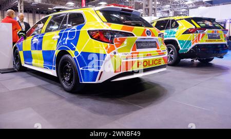 22/09/22 Toyota Corolla, RAV4 und Hilux in Polizei-, Ambulanz- und Feuerwehrlackierung auf dem Toyota Stand bei der Emergency Services Show, NEC, Birming Stockfoto