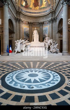 Die Skulpturengruppe repräsentiert die Nationalkonvention (La Convention nationale), die konstitutionelle und gesetzgebende Versammlung der Französischen Revolution. Stockfoto