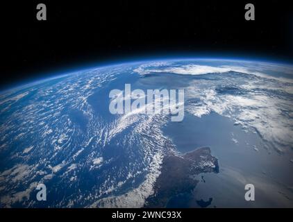 Erde aus dem Weltraum. Ein Mittelamerikaner. Der schmale Landstreifen verbindet Kontinente und trennt die Ozeane. Elemente dieses Bildes, bereitgestellt von der NASA. Stockfoto