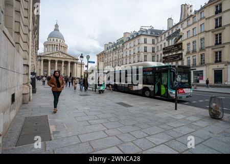 Straßenansicht des Panthéon in Paris, Frankreich Stockfoto