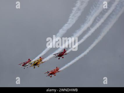 Sydney, Australien. März 2024. Flugzeuge treten während der Airshow Downunder Shellharbour am Shellharbour Airport (ehemals Illawarra Regional Airport) auf, etwa 100 km südlich von Sydney, Australien, am 2. März 2024. Die Veranstaltung, früher bekannt als „Wings over Illawarra“, wurde in „Airshows Downunder Shellharbour“ umbenannt. Die brandneue Airshow findet vom 1. Bis 3. März 2024 statt und findet alle zwei Jahre statt. Quelle: Ma Ping/Xinhua/Alamy Live News Stockfoto