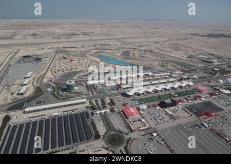 Sakhir, Bahrain. März 2024. Eine Luftaufnahme des Stromkreises. 01.03.2024. Formel-1-Weltmeisterschaft, Rd 1, Grand Prix Von Bahrain, Sakhir, Bahrain, Qualifizierender Tag. Das Foto sollte lauten: XPB/Alamy Live News. Stockfoto