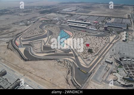 Sakhir, Bahrain. März 2024. Eine Luftaufnahme des Stromkreises. 01.03.2024. Formel-1-Weltmeisterschaft, Rd 1, Grand Prix Von Bahrain, Sakhir, Bahrain, Qualifizierender Tag. Das Foto sollte lauten: XPB/Alamy Live News. Stockfoto