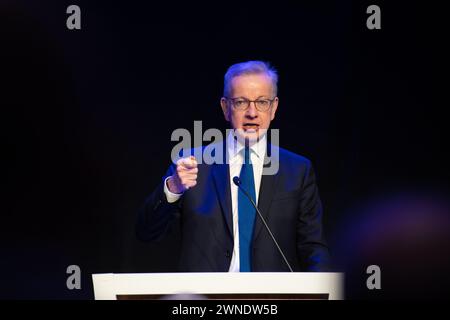 Aberdeen, Schottland, Vereinigtes Königreich - 2. März 2024 - Scottish Conservative Conference 2024: Michael Gove spricht auf der Scottish Conservative Conference im P&J Live Events Veranstaltungsort in Aberdeen, Schottland, Vereinigtes Königreich. Im Bild: Michael Gove Secretary of State for Levelling Up, Housing and Communities of the United Kingdom, der auf der Konferenz zur Wohnungs-Notstandssituation spricht Stockfoto