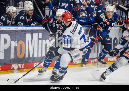 01.03.2024, DEL, Deutsche Eishockey Liga, Saison 2023/24, 50. Spieltag): Adler Mannheim gegen Schwenninger Wild Wings (1:4) Stockfoto