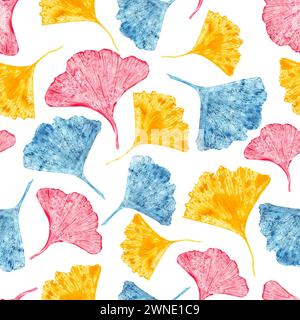 Rosafarbenes, gelbes, blaues Gingko-Blatt. Geometrischer Aufdruck. Nahtloses Muster mit Biloba-Blättern. Ginkgo, Palme, trockene abstrakte Fächerblätter. Aquarellabbildung Stockfoto