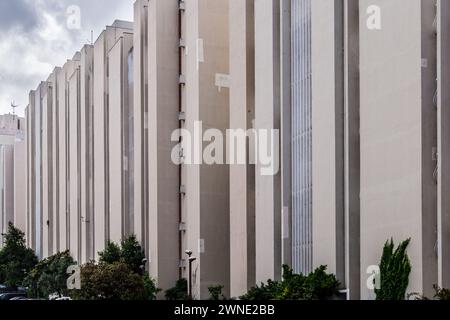 Brutalistische Apartmentblöcke von Dinko Kovačić, Architekt, 1972, Ulica Šime Ljubića, Split 3, Split, Kroatien Stockfoto