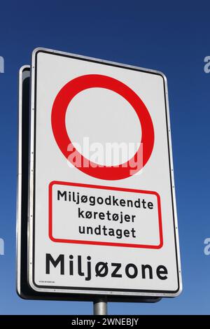 Straßenschild für emissionsarme Zonen und Umweltzone in Dänemark Stockfoto