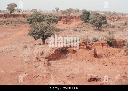 Ouagadougou, Burkina Faso. Dezember 2017. Typisches landwirtschaftliches Dorf in der Nähe der Hauptstadt Stockfoto