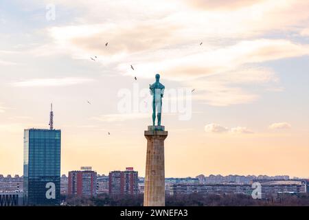 Belgrad, Serbien - 8. Februar 2024: Pobednik ist ein Denkmal in der Belgrader Festung, das zum Gedenken an Serbiens Sieg über die Osmanen und die Austro-Hung errichtet wurde Stockfoto