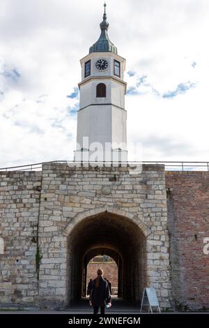 Belgrad, Serbien - 8. Februar 2024: Die Festung Belgrad besteht aus der alten Zitadelle und dem Kalemegdan-Park am Zusammenfluss von Save und Donau. Stockfoto