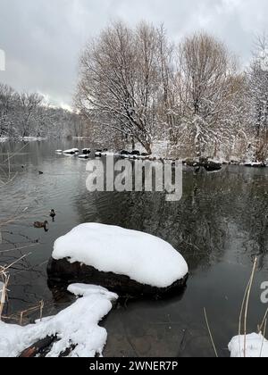 Prospect Park nach einem Schneefall in Brooklyn, New York. Stockfoto