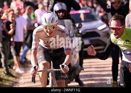 POGACAR Tadej Herren-Elite-Rennen der Strade Bianche (Weiße Straßen) 1 Tag Radrennen (215 km) von und nach Siena - Toskana,- Samstag, 2. MÄRZ 2024. Sport - Radsport . (Foto: Fabio Ferrari/Lapresse) Credit: LaPresse/Alamy Live News Stockfoto