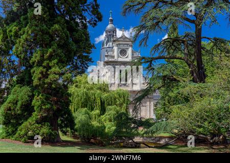 Europa, Frankreich, Centre-Val de Loire, Blois, St. Kirche Vincent de Paul (Eglise Saint-Vincent-de-Paul) von Jardin Augustin Thierry Stockfoto