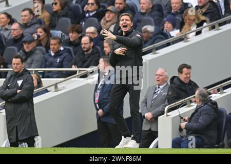 London, Großbritannien. März 2024. Oliver Glasner Manager von Crystal Palace während der Spurs vs Crystal Palace, Premier League Spiel im Tottenham Hotspur Stadium London. Dieses Bild ist NUR für REDAKTIONELLE ZWECKE bestimmt. Für jede andere Verwendung ist eine Lizenz von Football DataCo erforderlich. Quelle: MARTIN DALTON/Alamy Live News Stockfoto