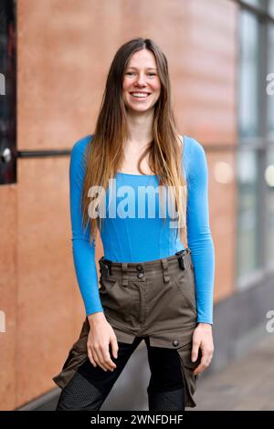 Reisebloggerin Ann-Kathrin Bendixen vor der Abfahrt zur 2. Zeige der 17. Staffel der RTL-Tanzshow Let s Dance . Köln, 01.03.2024 NRW Deutschland *** Travel Bloggerin Ann Kathrin Bendixen bevor sie zur 2. Show der 17. Staffel der RTL Dance Show Let s Dance Köln, 01 03 2024 NRW Deutschland Copyright: XChristophxHardtx Stockfoto