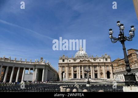 Vatikan, Rom, Italien - 26. Mai 2016 - St. Petersdom auf St. Petersplatz im Vatikan, Zentrum von Rom, Italien Stockfoto