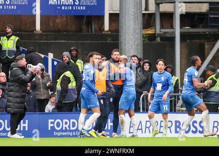Birmingham, Großbritannien. März 2024. Birmingham City feiert das Tor mit #7, Juninho Bacuna (2. Rechts) während des EFL Sky Bet Championship-Spiels zwischen Birmingham City und Southampton am 2. März 2024 in St Andrews, Birmingham, England. Foto von Stuart Leggett. Nur redaktionelle Verwendung, Lizenz für kommerzielle Nutzung erforderlich. Keine Verwendung bei Wetten, Spielen oder Publikationen eines einzelnen Clubs/einer Liga/eines Spielers. Quelle: UK Sports Pics Ltd/Alamy Live News Stockfoto