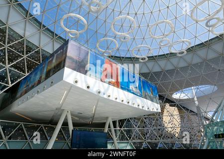 Marrakesch, Marokko - 26. Mai 2019 - moderner Saal des Flugzeughauses Marrakesch Menara in der Region Tensift-El Haouz. Stockfoto