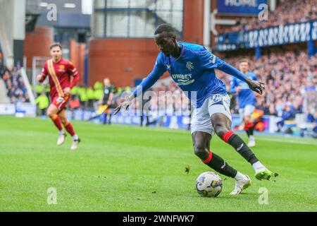 Glasgow, Großbritannien. März 2024. Rangers FC spielt Motherwell FC im Ibrox Stadium in Glasgow, Schottland, Großbritannien in einem Spiel der schottischen Premiership. Die Rangers sind derzeit 2 Punkte von ihrem nächsten Konkurrenten, Celtic, entfernt, sodass ein Sieg für sie von entscheidender Bedeutung ist, um ihre Position in der Liga zu halten. Motherwell ist der 8. Platz in der Liga. Quelle: Findlay/Alamy Live News Stockfoto