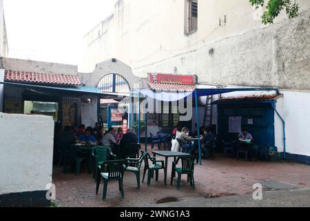 Caracas, Venezuela - 08. Mai 2014 - Peoplein Street Restaurant in den zentralen Straßen von Caracas, Venezuela Stockfoto