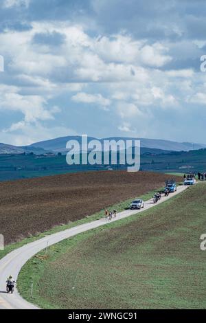 Siena, Italien. März 2024. Bild von Zac Williams/SWpix.com - 03/03/2024 - Radfahren - 2024 Strade Bianche - der Abtrünnige. Quelle: SWpix/Alamy Live News Stockfoto