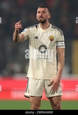 Monza, Italien. März 2024. Bryan Cristante von AS Roma reagiert während des Spiels der Serie A im U-Power Stadium in Monza. Der Bildnachweis sollte lauten: Jonathan Moscrop/Sportimage Credit: Sportimage Ltd/Alamy Live News Stockfoto