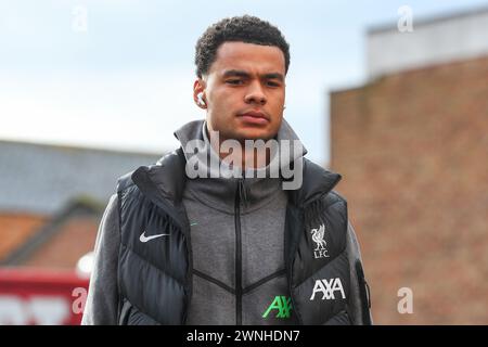 Nottingham, Großbritannien. März 2024. Cody Gakpo aus Liverpool kommt am 2. März 2024 vor dem Premier League-Spiel Nottingham Forest gegen Liverpool am City Ground, Nottingham, Vereinigtes Königreich (Foto: Gareth Evans/News Images) in Nottingham, Vereinigtes Königreich, am 2. März 2024 an. (Foto: Gareth Evans/News Images/SIPA USA) Credit: SIPA USA/Alamy Live News Stockfoto