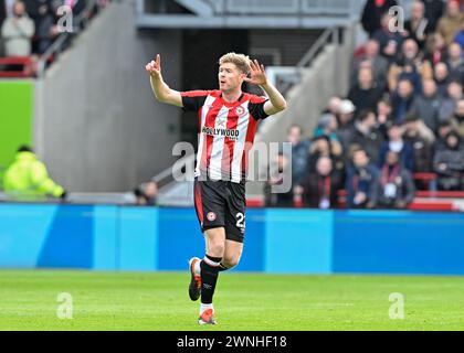 London, Großbritannien. März 2024. Nathan Collins aus Brentford, während des Premier League-Spiels Brentford gegen Chelsea im Gtech Community Stadium, London, Vereinigtes Königreich, 2. März 2024 (Foto: Cody Froggatt/News Images) in London, Vereinigtes Königreich am 2. März 2024. (Foto: Cody Froggatt/News Images/SIPA USA) Credit: SIPA USA/Alamy Live News Stockfoto