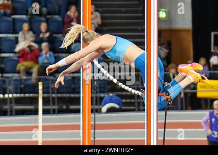 Glasgow, Großbritannien. März 2024. Emirates Arena, Glasgow, Schottland - Samstag, den 2. März: Wilma MURTO (Finnland - FIN) tritt am Samstag, den 2. März 2024, im Pole Vault Finale während der Leichtathletik-Hallenweltmeisterschaften Glasgow 2024 in der Emirates Arena an (Claire Jeffrey/SPP) Credit: SPP Sport Press Photo. /Alamy Live News Stockfoto