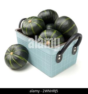 Grüner Minikürbis isoliert auf weißem Hintergrund. Stockfoto